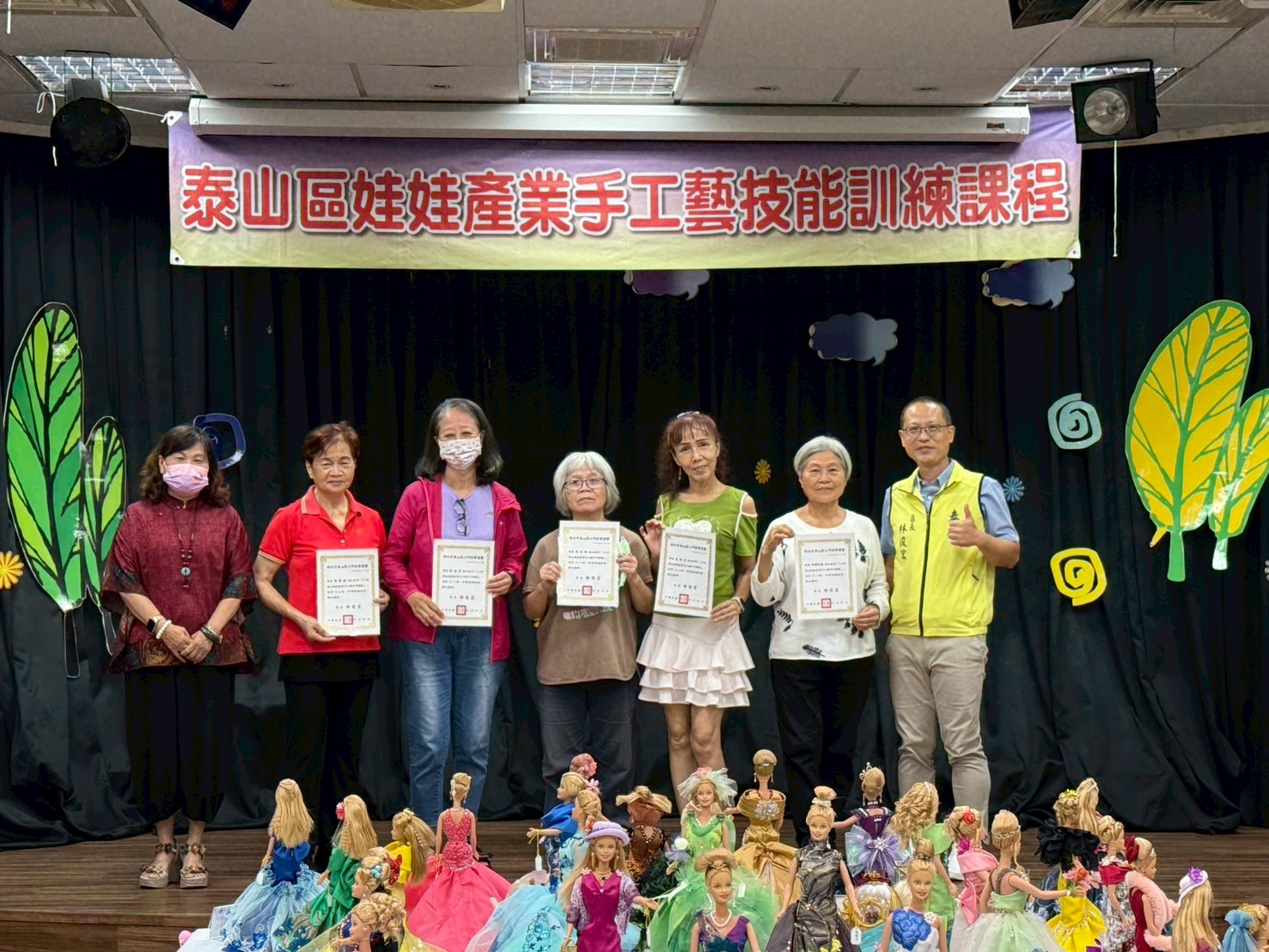 頒發結業狀 (2)